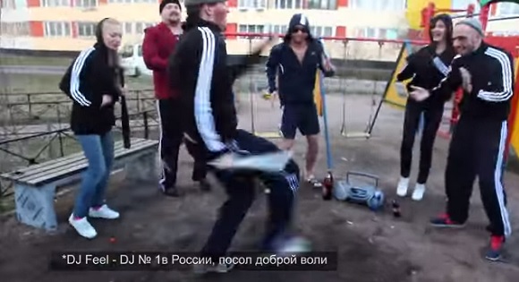 おそロシア動画 アディダス率100パーセントのロシアンギャングの集会がマジでヤバい ロケットニュース24