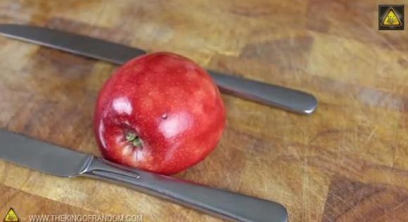 リンゴの新しいむき方 思わずマネしたくなる可愛い アップルスワン の作り方 Pouch ポーチ