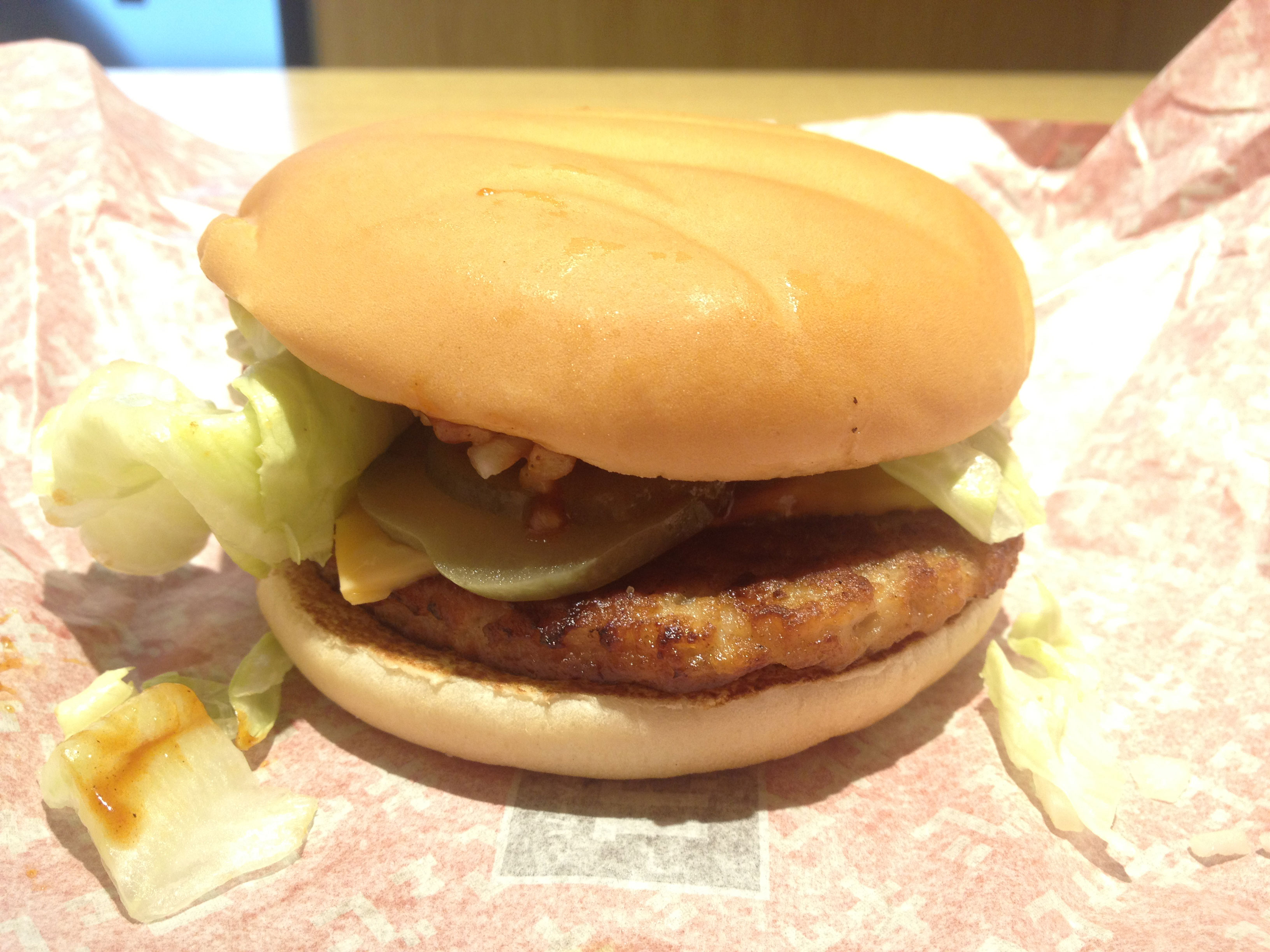 正直レビュー 昼マック廃止後のマクドナルド新商品 0円バーガー 3種を食べてみた 新鮮味はないが飽きがこない エグチ バベポ ハムタス ロケットニュース24