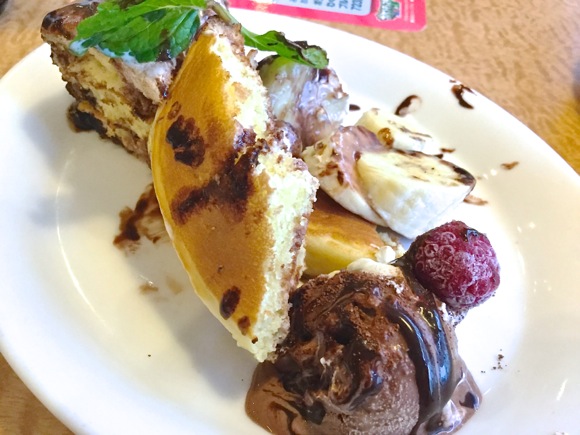 知ってた デニーズの 誕生日特典 がマジで神 秘密の豪華デザートが無料で食べられるんだよ ロケットニュース24