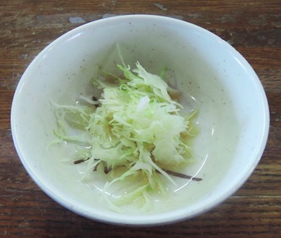 スープが冷めない 醤油とんこつラーメン は唯一無二 博多華丸さんもオススメする 横綱ラーメン に行ってみた 福岡県西区 ロケットニュース24