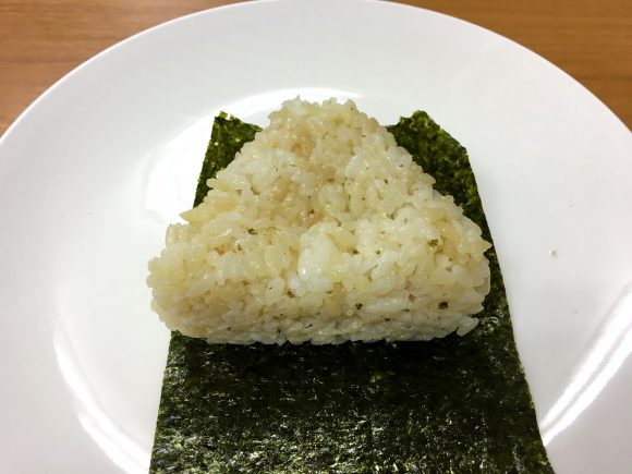 ローソン セブン ファミマの たまごかけご飯風おにぎり を食べ比べてみた たまごの風味が圧倒的なコンビニが判明 ロケットニュース24