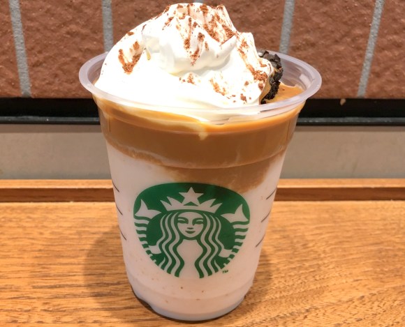 スタバ新作 抹茶ショットをしのぐウマさ チョコレートケーキトップフラペチーノwithコーヒーショット はほろ苦くて大人向けのフラペだよ ロケットニュース24