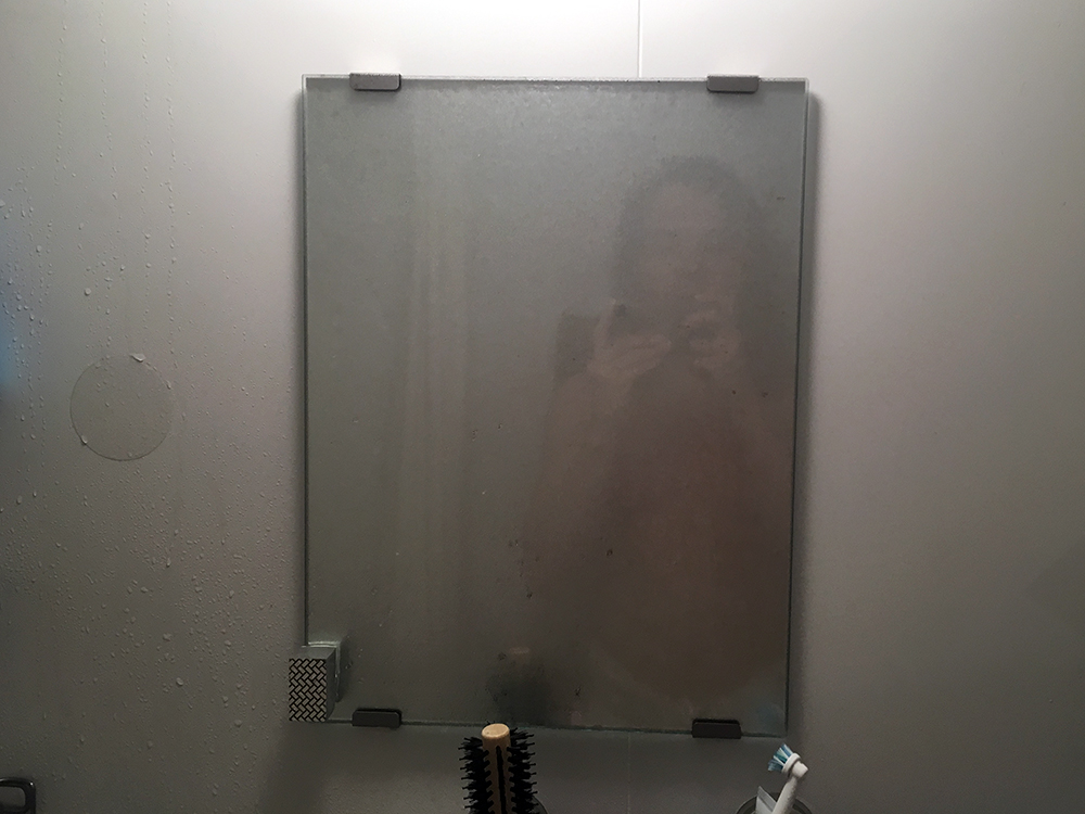 100均検証 ダイソーの お風呂場の鏡くもらない くもり止めフィルム を使ってみた結果 ロケットニュース24