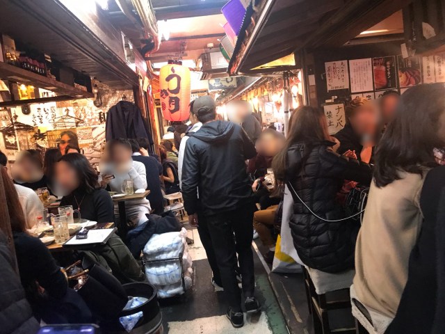 男性と出会えると噂の 恵比寿横丁 に女2人で初潜入してきた Line交換に成功するが ロケットニュース24