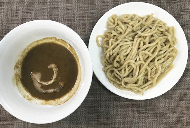 さすがセブン 冷食でこんな作り方するなんて 千葉の有名店 とみ田 とコラボしたつけ麺が驚き 桃の木 山椒の木 ロケットニュース24