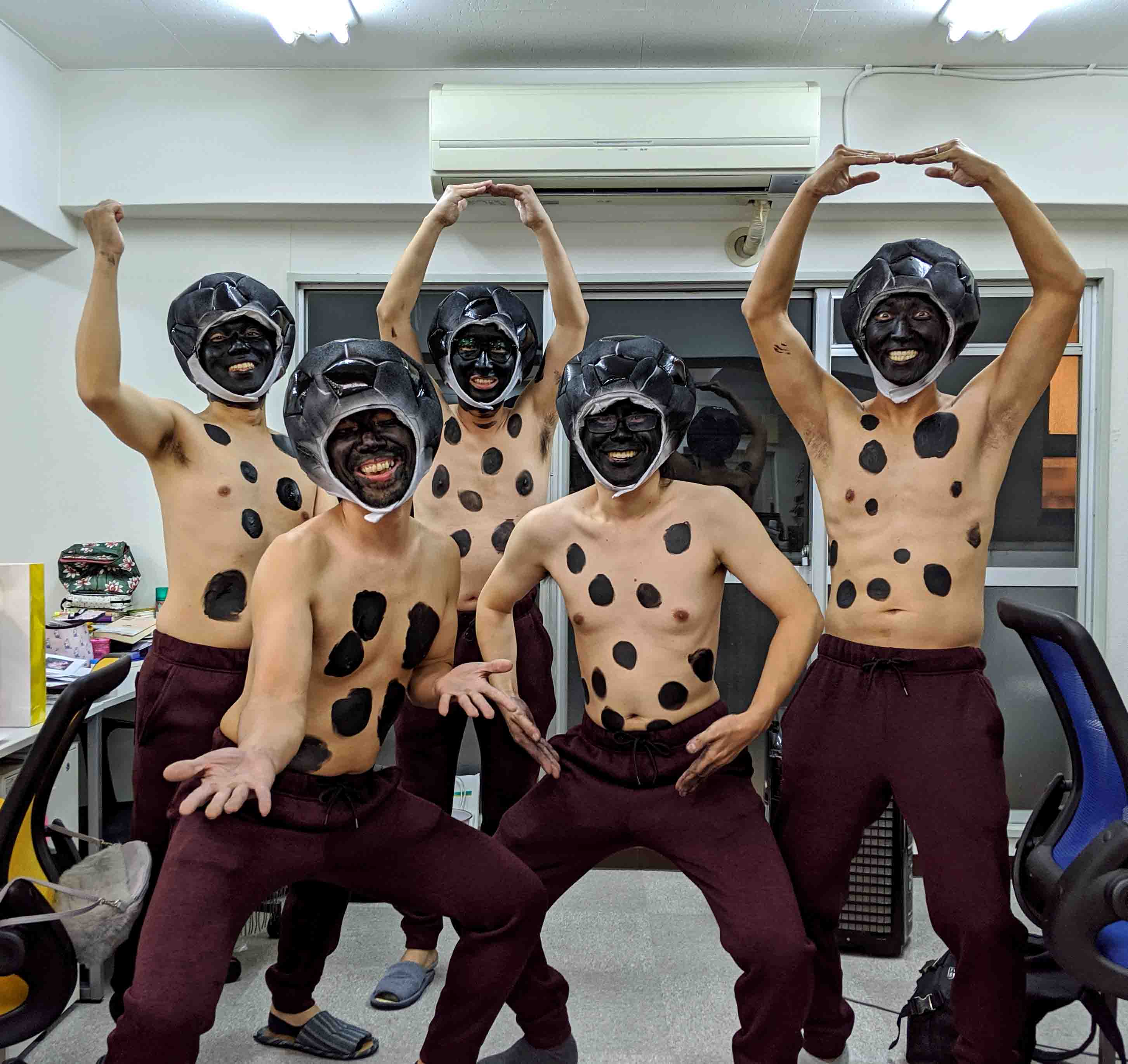 大勝利 渋谷ハロウィンに存在感がハンパない タピオカ の仮装で参戦し 大注目を集めてしまった ロケットニュース24
