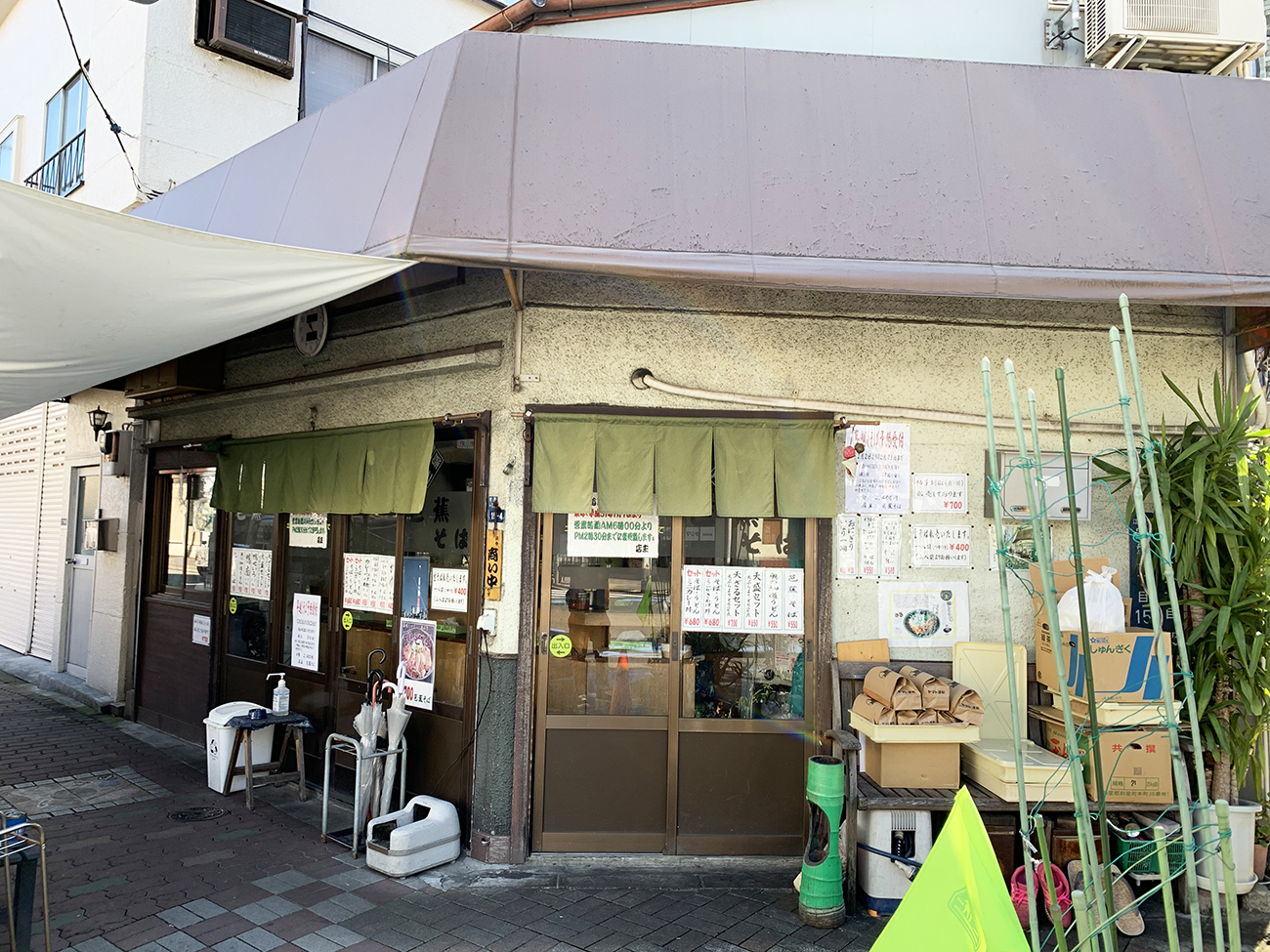 看板に名前の書かれていない立ち食いそば屋に入ったら 感銘 を受けた話 立ち食いそば放浪記 第1回 森下 深川 芭蕉そば ロケットニュース24