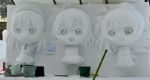 Snow sculpture of anime girls with soulless eyes is bone-chilling in two different ways ...