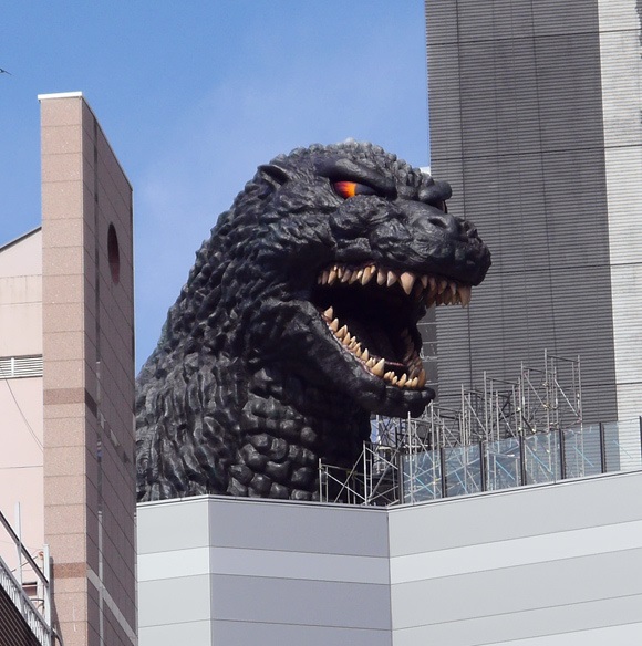 Godzilla Appears In The Tokyo Skyline Atop New Shinjuku Skyscraper Photos Soranews24 Japan News