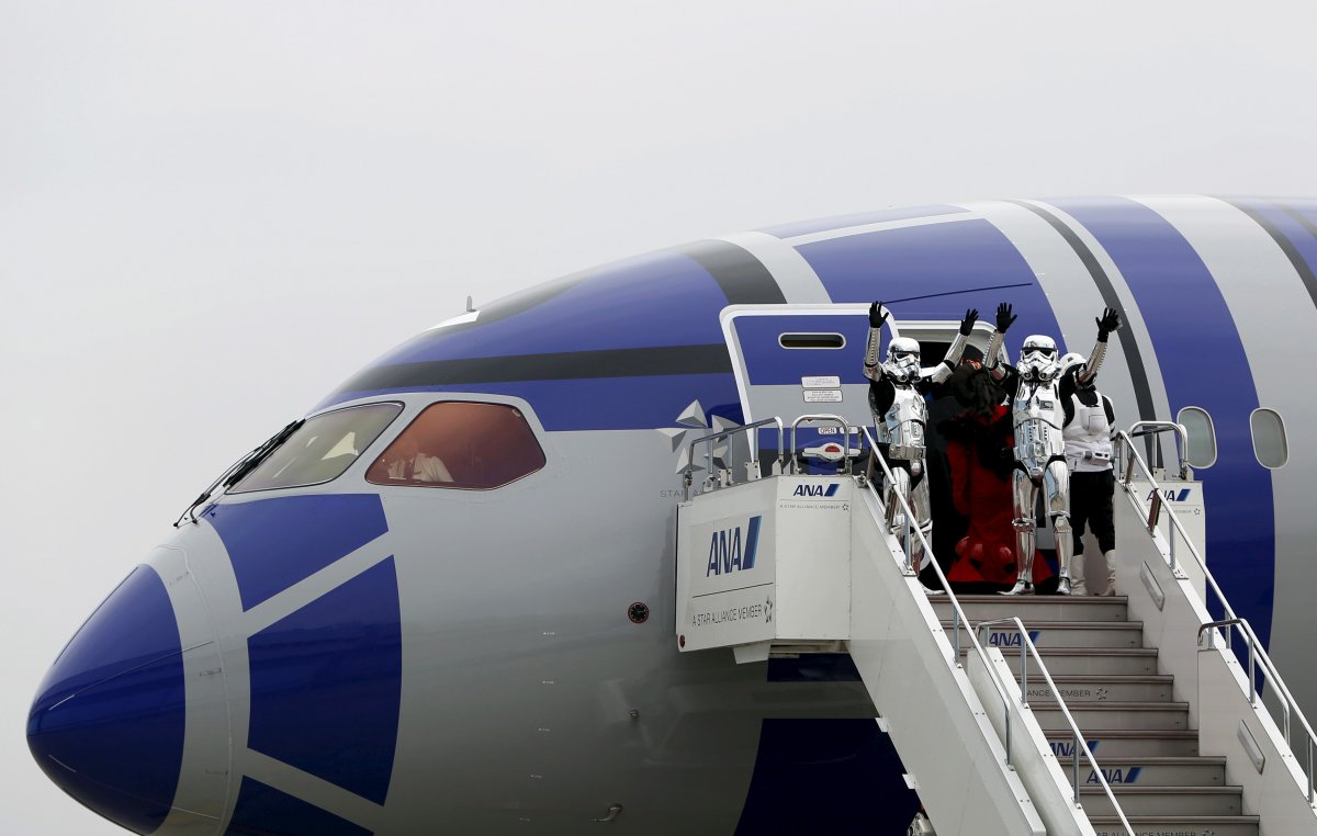 A Star Wars Themed Jet Is Flying Across The World Here S What It Looks Like Inside Soranews24 Japan News