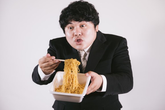 Regular Cup Noodle Bowls Not Enough For You Try This 00 Calorie Instant Yakisoba Instead Soranews24 Japan News