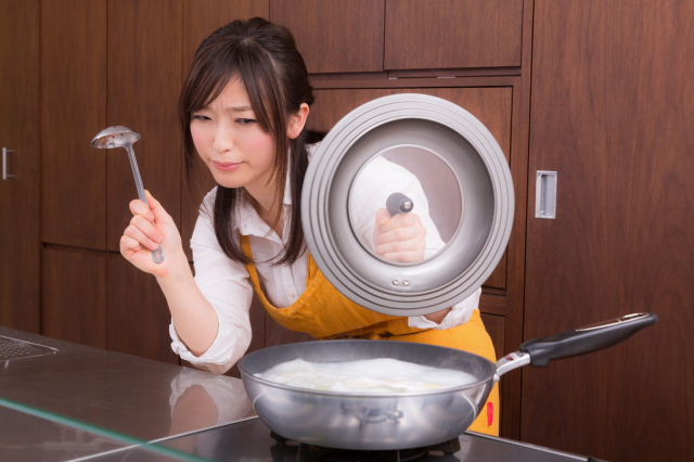 Japanese Husbands In Survey Say They Do Half The Housework And