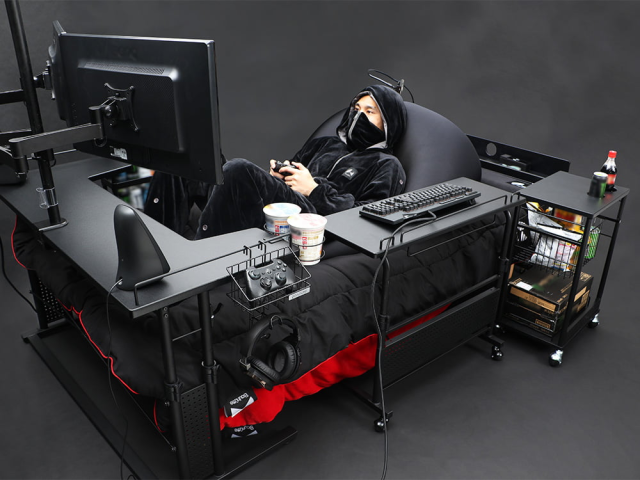 Japan Goes Beyond Gaming Desks With The Gaming Bed Video Soranews24 Japan News