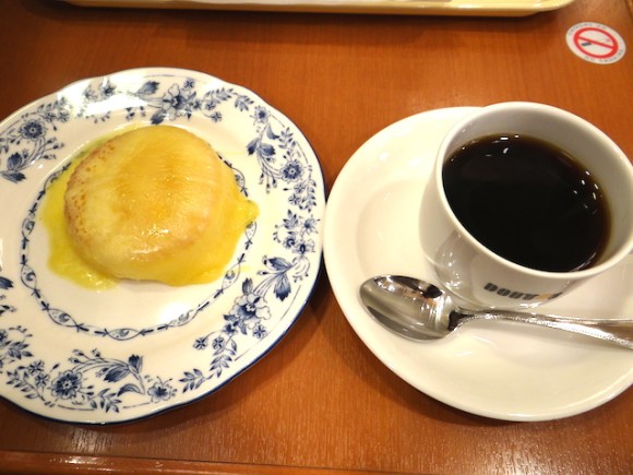 食レポ ドトールコーヒーの 午後2時以降 限定商品 焼いてとろけるチーズケーキ が気になりすぎたので食してみた Pouch ポーチ 食レポ ドトールコーヒーの 午後2時以降 限定商品 焼いてとろけるチーズケーキ が気になりすぎたので食してみた Pouch ポーチ