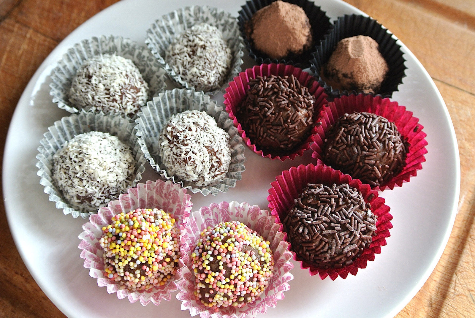 極上バレンタインレシピ 生チョコとろ り 自分でぜんぶ食べちゃいたくなる 大人のチョコもち を作ってみよう Pouch ポーチ