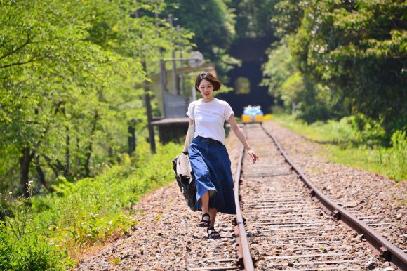 勝手に侵入しても書類送検されない線路 石川県の 奥のとトロッコ鉄道 って知ってる Pouch ポーチ