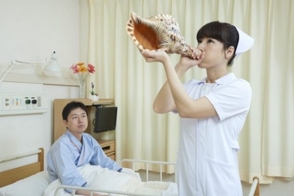看護師の写真素材サイト スキマナース ヤバネタ 意味不明ネタフォト満載で面白すぎ ヒッチハイク 薬品ラッパ飲み ほら貝を吹く など Pouch ポーチ 看護師の写真素材サイト スキマナース ヤバネタ 意味不明ネタフォト満載で面白すぎ ヒッチハイク 薬品ラッパ飲み ほら貝を吹く など Pouch ポーチ
