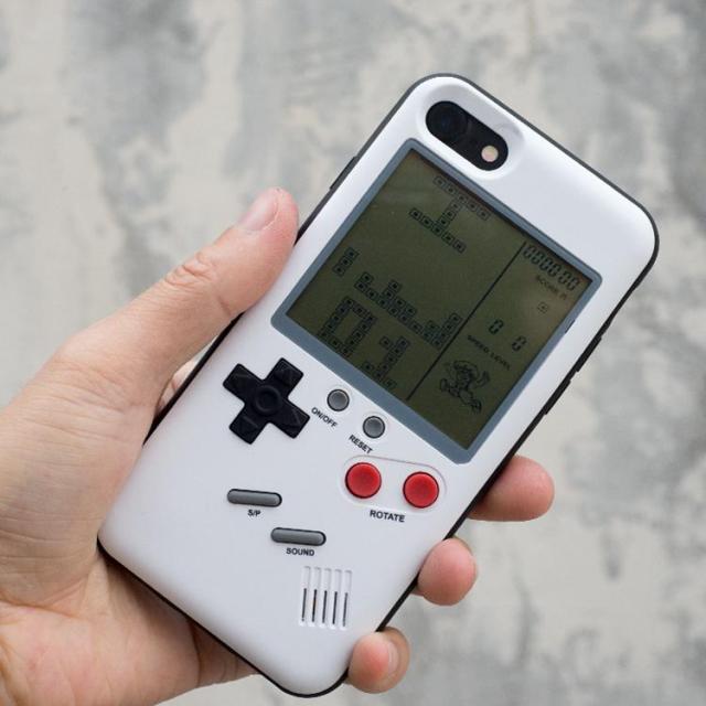 Iphoneを裏返したら ゲームボーイ 実際にゲームすることができる Iphoneケース に胸がときめく Pouch ポーチ