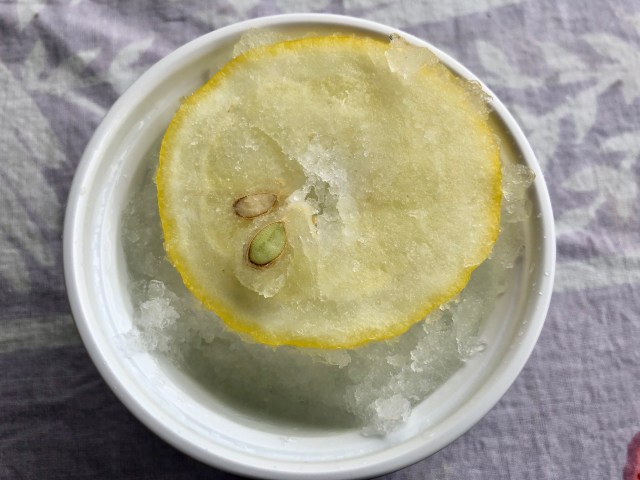 ファミマ限定 サクレ のソルティライチ味がめちゃうまい 爽やかなライチの香りとほのかな塩気が夏にピッタリだよ Pouch ポーチ ファミマ限定 サクレ のソルティライチ味がめちゃうまい 爽やかなライチの香りとほのかな塩気が夏にピッタリだよ Pouch ポーチ