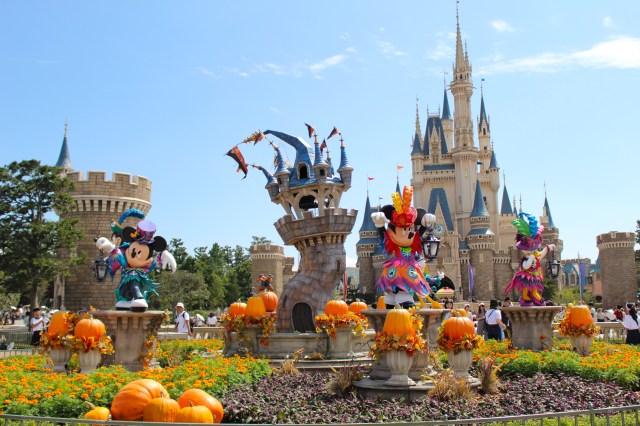 ハロウィーン ディズニーランドに食べられる 骨 があるって知ってた その正体を探ってみたよ Pouch ポーチ